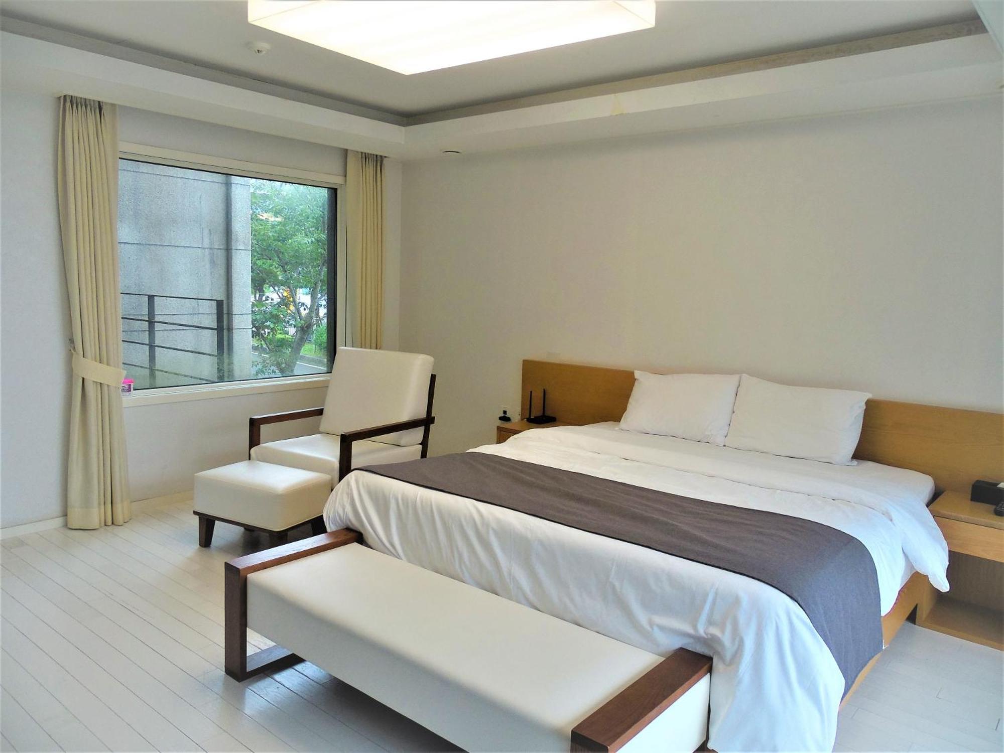 Healthcare Town Resort Seogwipo Exterior photo